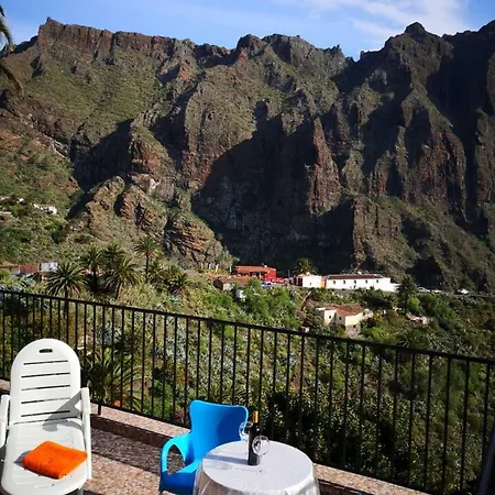 2 Bedrooms Chalet With Shared Pool Terrace And Wifi At Buenavista Del Norte ماسكا